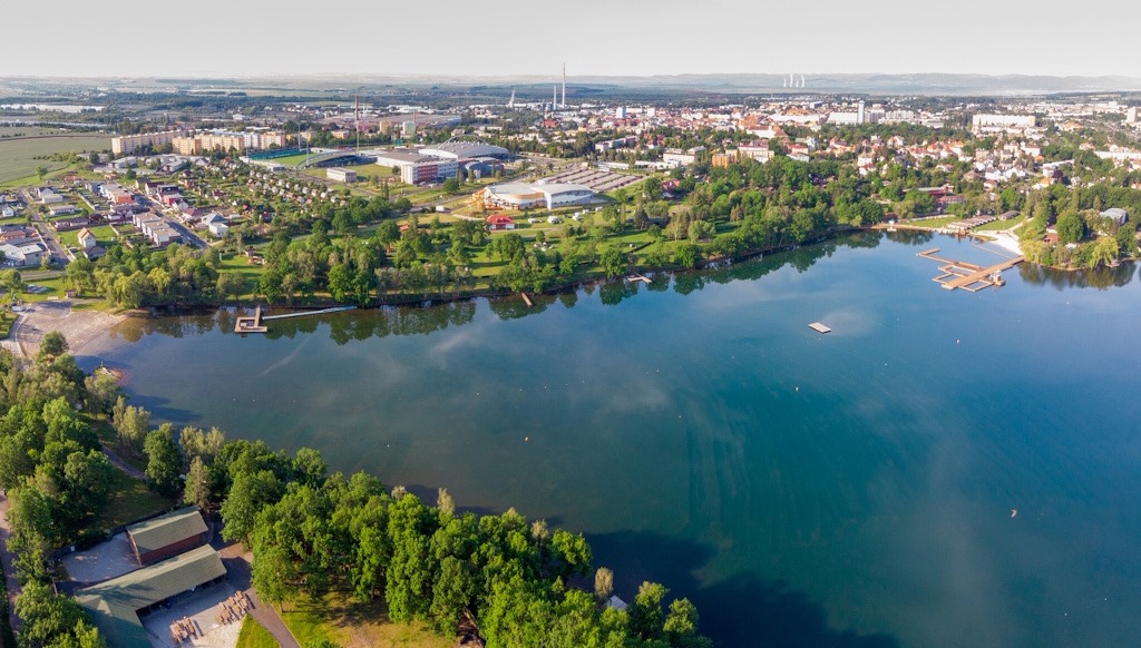 Kamencov&eacute; jezero Chomutov